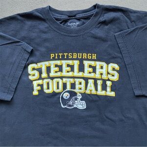 2000s Pittsburg Steelers NFL Football Tee Shirt L Reebok Y2K Helmet Logo sports